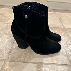 Vince Camuto booties